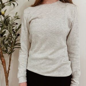 Simple cream sweater 🤍